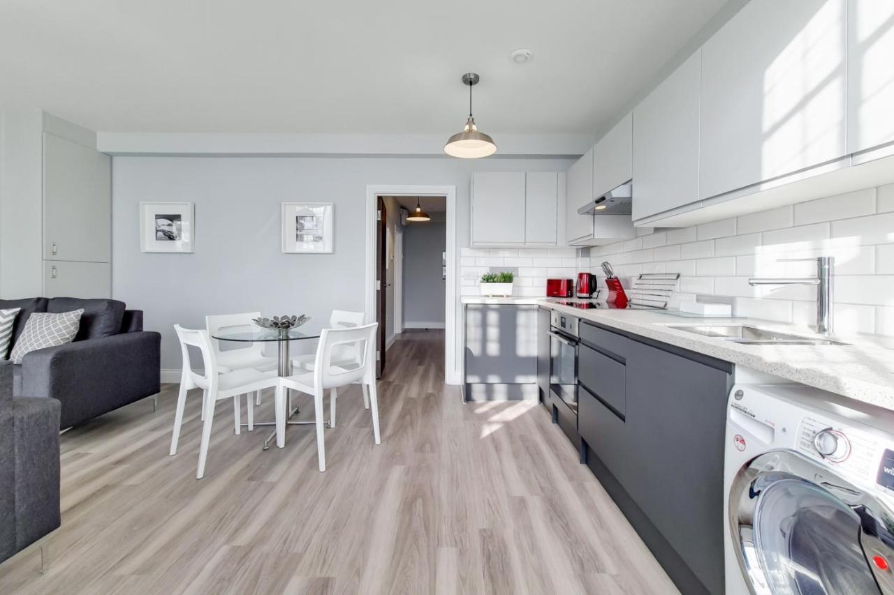 Roomspace Serviced Apartments - Brewers Lane ริชมอนด์ ภายนอก รูปภาพ